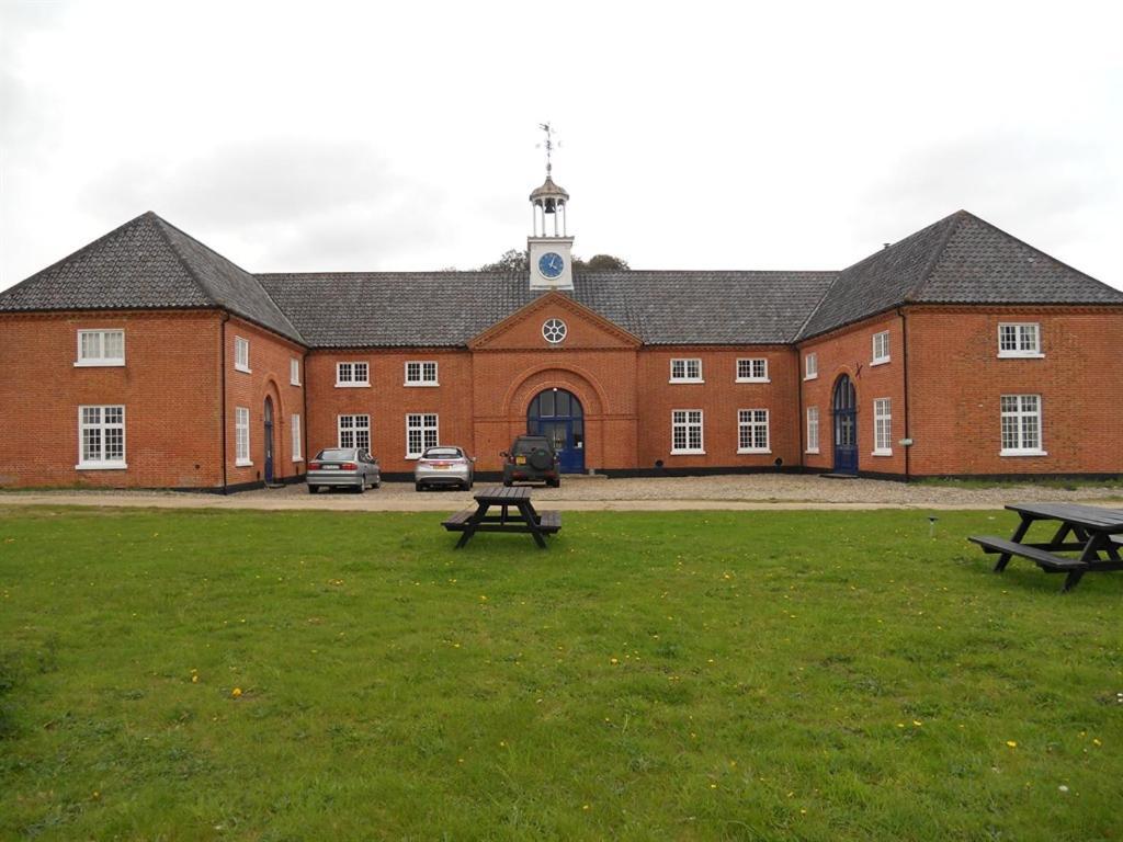 Bed and Breakfast The Stables At Henham Park Southwold Exterior foto